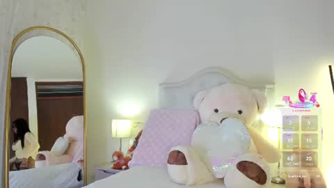 michellHi guys Ill be away from CB for a couple of months I hope to be back by then I love you so muchig yourlilo24 online show from July 7, 7:23 am