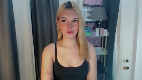KYLIE MORE online show from May 8, 8:50 am