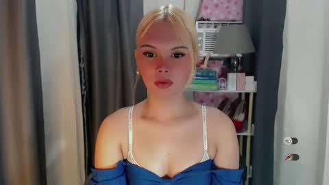 KYLIE MORE online show from May 21, 7:06 am