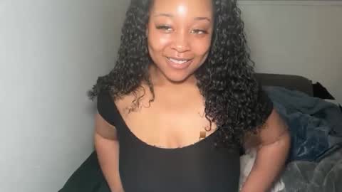 YOURMOMMY online show from April 29, 5:54 am