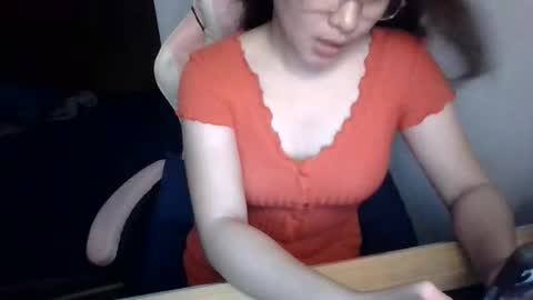 Snapshot of yourprettykelly chatting on September 25, 10:47 am Kelly online show from September 25, 10:47 am