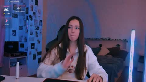 Eva online show from October 27, 7:52 pm