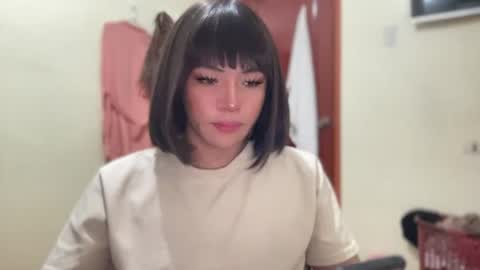 yoursweet_loveace online show from May 12, 11:50 am