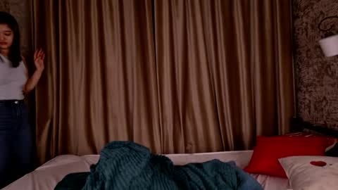 Bella online show from April 4, 3:38 am