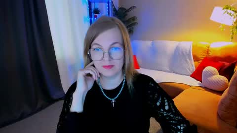 Alice online show from May 11, 9:44 am