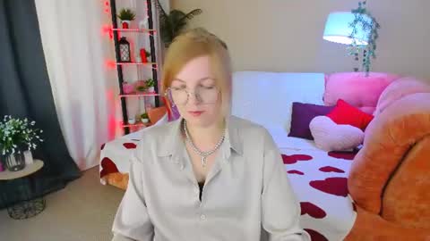 Alice online show from June 29, 9:49 am