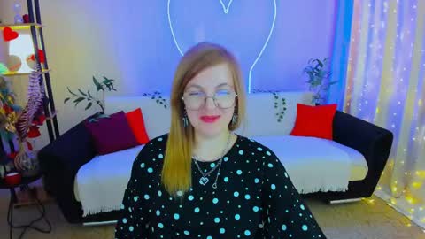 Alice online show from May 6, 10:30 am