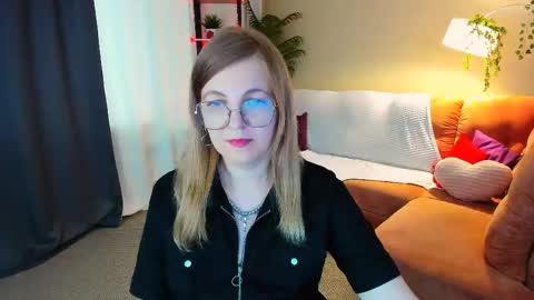 Alice online show from May 19, 11:39 am