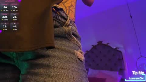 Val online show from March 24, 8:25 pm