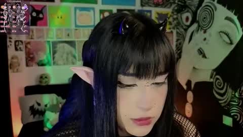    rawr   Anne Independent model      online show from October 26, 1:34 am