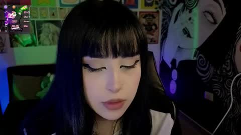    rawr   Anne Independent model      online show from November 21, 1:51 am