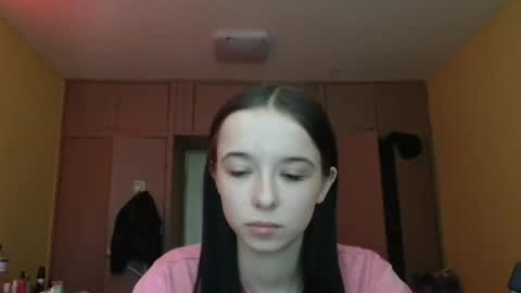 Yuliia online show from May 8, 8:28 am
