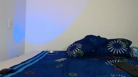 July Lovely online show from March 27, 3:08 am