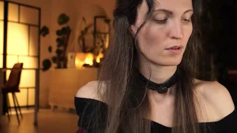 yulla dao online show from November 19, 7:03 pm