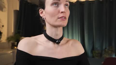 yulla dao online show from March 7, 6:59 pm