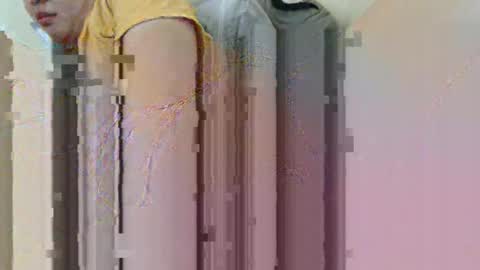 Snapshot of yummy72747 chatting on September 28, 10:31 am yummy72747 online show from September 28, 10:31 am