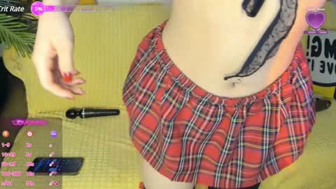 Snapshot of yummyqueen1 chatting on December 8, 3:13 pm KIM online show from December 8, 3:13 pm