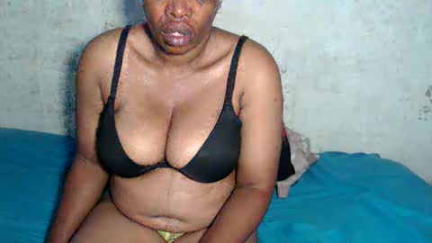 yummytittsxx online show from January 7, 4:39 am