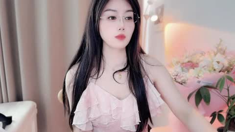 YunEr online show from May 5, 4:59 am
