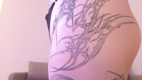 Hi My name Yuriko online show from January 17, 10:01 am