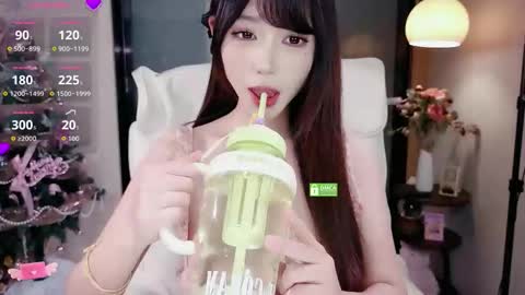yuyouwei online show from May 20, 1:52 pm