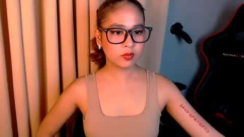 Snapshot of yvannasilva18 chatting on February 14, 3:36 pm jai online show from February 14, 3:36 pm