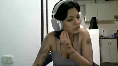 Zafiro online show from May 14, 7:41 pm