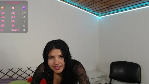 Laura online show from September 18, 9:35 pm