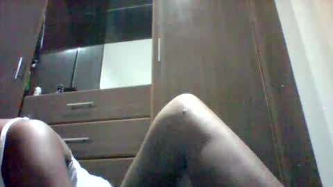 zainxxxx online show from May 22, 7:01 pm