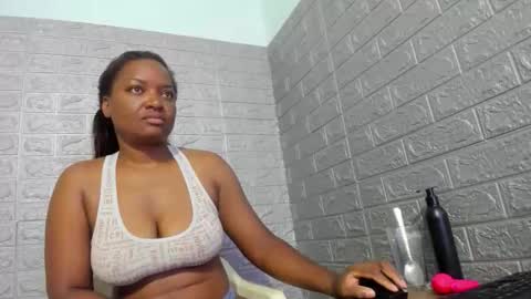 Zamara   online show from May 21, 10:35 am