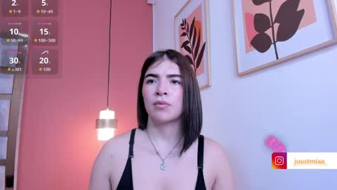 zamira_taylor online show from May 24, 4:11 am