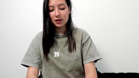 Snapshot of zammii69 chatting on October 1, 8:47 pm zammii69 online show from October 1, 8:47 pm