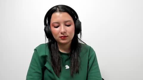 zammii69 online show from December 4, 9:59 pm