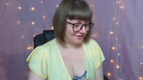 zannadreil online show from May 10, 5:59 pm