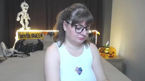 zannadreil online show from October 17, 6:00 pm