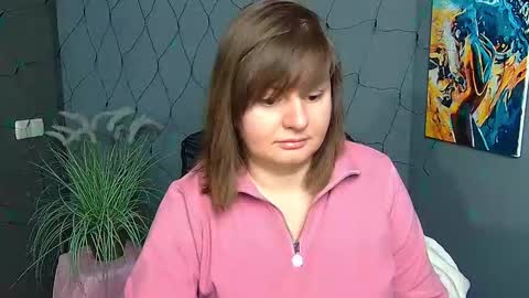 zannadreil online show from January 18, 7:15 am