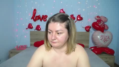 zannadreil online show from February 11, 5:05 am