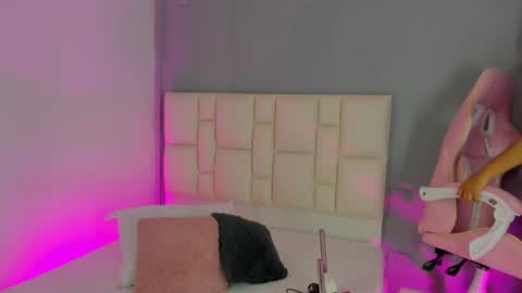 zaphiro__sky online show from March 23, 8:53 am