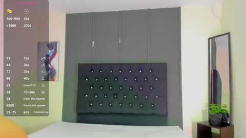 zaphiro__sky online show from April 1, 8:59 am