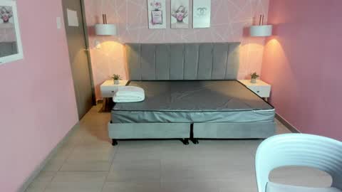 Zara Sweet  online show from January 13, 12:35 pm