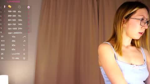 Criss  online show from October 15, 5:48 pm