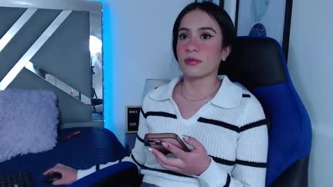 zaradames_ online show from December 18, 4:09 am