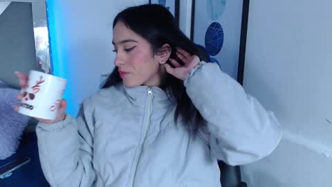 zaradames_ online show from January 13, 5:33 am