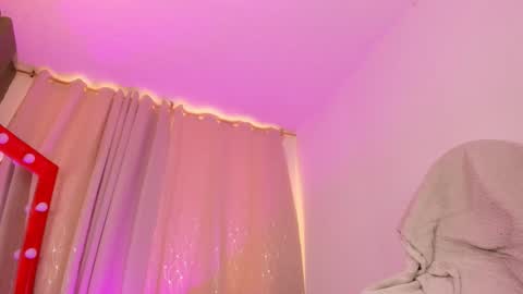 Zara . online show from January 8, 1:04 pm