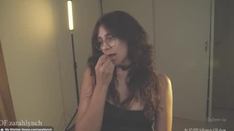 Miss Lynch   Next show  2911 online show from December 4, 2:14 am