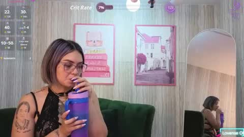 Isabella online show from May 9, 1:46 pm