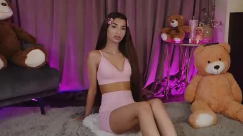 zariaavera online show from February 17, 9:14 pm