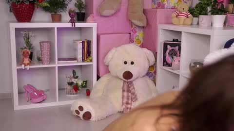 zariavera online show from October 15, 8:55 pm