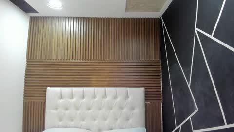 Zarina Waynne online show from March 24, 1:05 pm