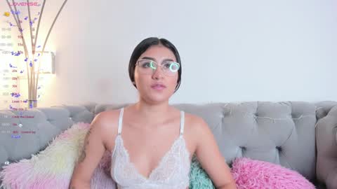  Zayda  online show from December 12, 7:15 pm